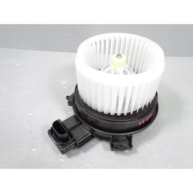 ハスラー 5AA-MR92S ヒーターブロアモーター ZVD デンソー