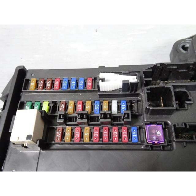 ピクシスメガ DBA-LA700A ヒューズ ボックス BOX W24 室内用 ウェイク
