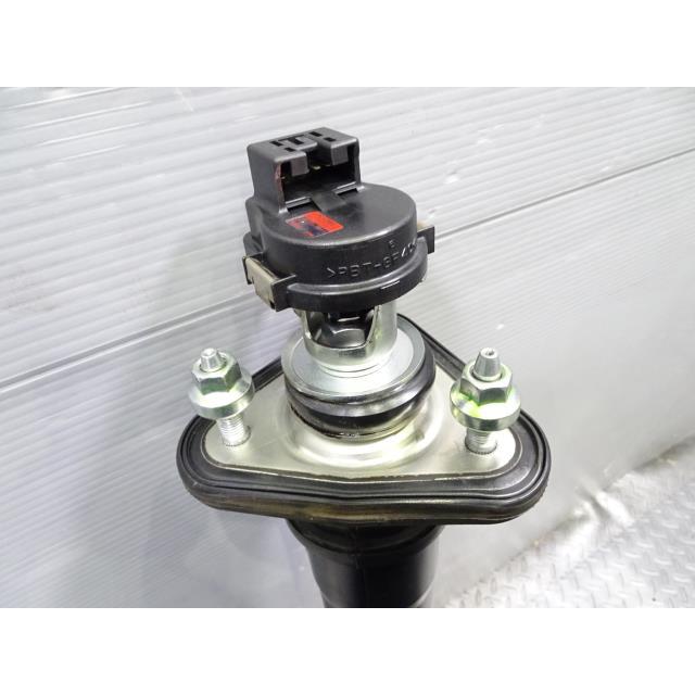 レクサス（LEXUS） GS DBA-GRL10 右Rショックアブソーバー 1J2 カヤバ