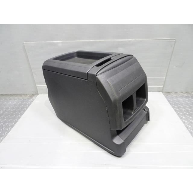 ヴェルファイア DBA-ANH20W コンソール ボックス BOX 202 AC100V付