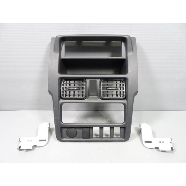 DR16T NT100クリッパートラック　アオリ 26U 1台分 NT100クリッパー EBD-DR16T オーディオ クラスター パネル 26U