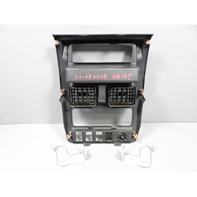 NT100クリッパー EBD-DR16T オーディオ クラスター パネル 26U