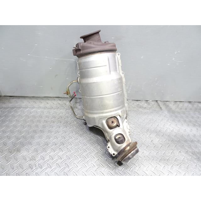 ハイエース QDF-GDH206V 触媒 コンバーター 058 25051-11060 4.5 ハイエース QDF-GDH206V 触媒 コンバーター 058 25051-11060 4.5
