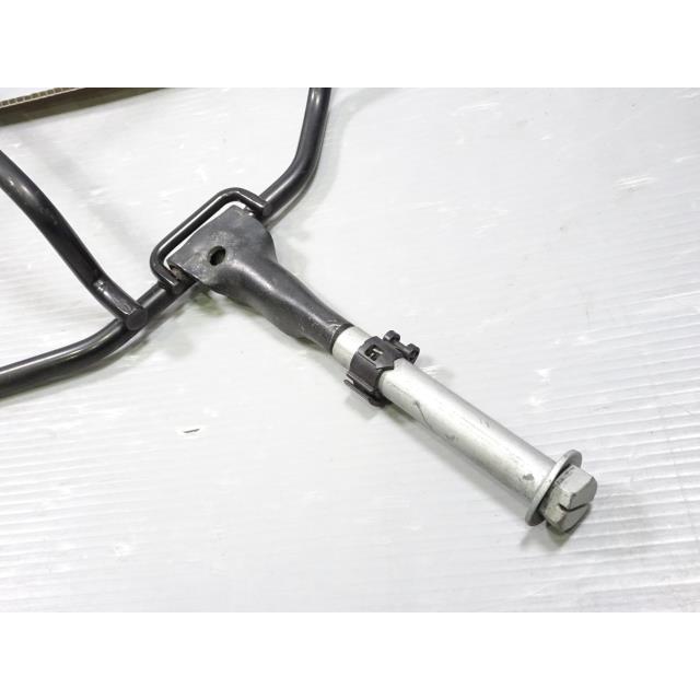 ハイエース QDF-GDH201V スペアタイヤキャリア 1E7 ハンガー 6型