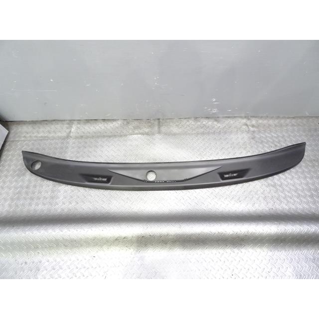 NV350キャラバン LDF-VW2E26 カウルトップパネル K23 プレミアムGX