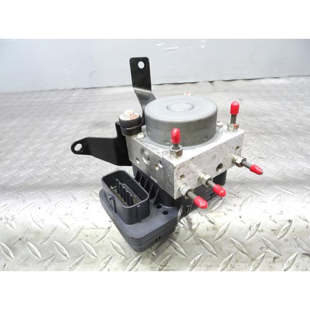 ジムニー ABA-JB23W ABS アクチュエーター ユニット 26U ADVICS 56110