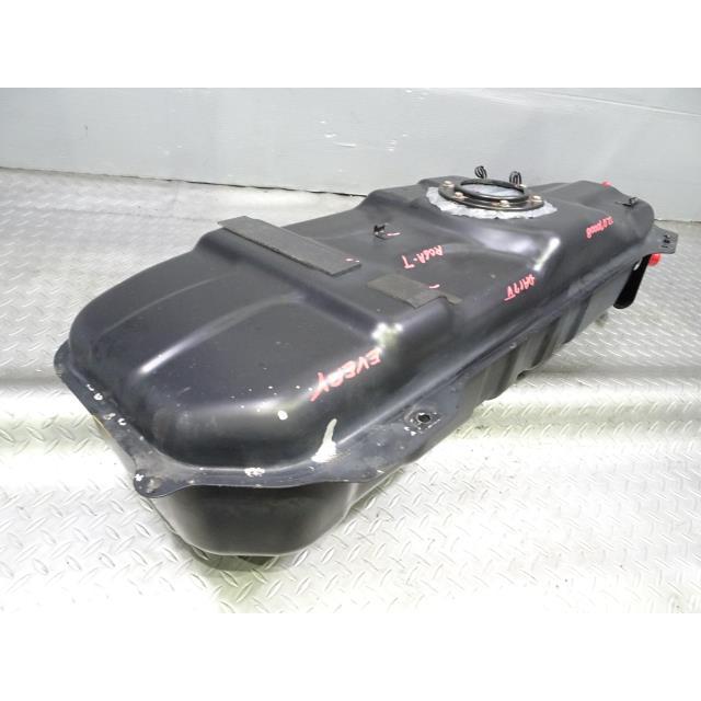 エブリイワゴン エブリィ EBD-DA17V 燃料 フューエル タンク ZVD 89101
