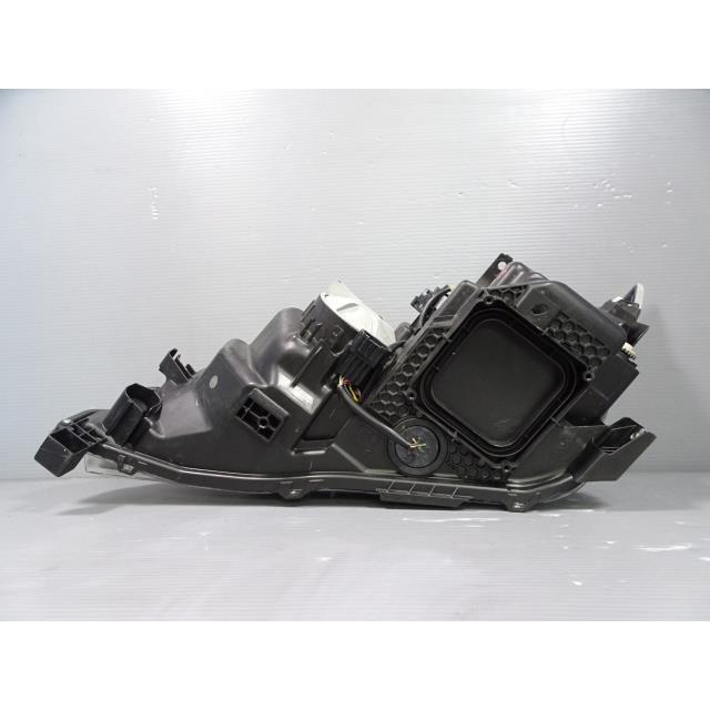 セレナ DAA-GFC27 右 ヘッド ライト ランプ レンズ XAM 26010-5TF5A