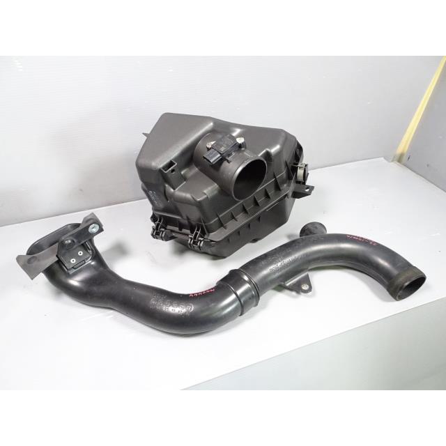 ヴェルファイア DBA-ANH20W エアクリーナー エアー BOX 202 17700
