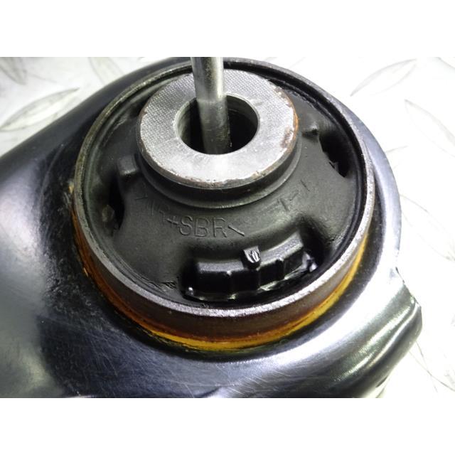 ノート　右ロアアーム ▽フロントロアアーム▽日産 ノート(NOTE) HE12 右用 : NET 部品