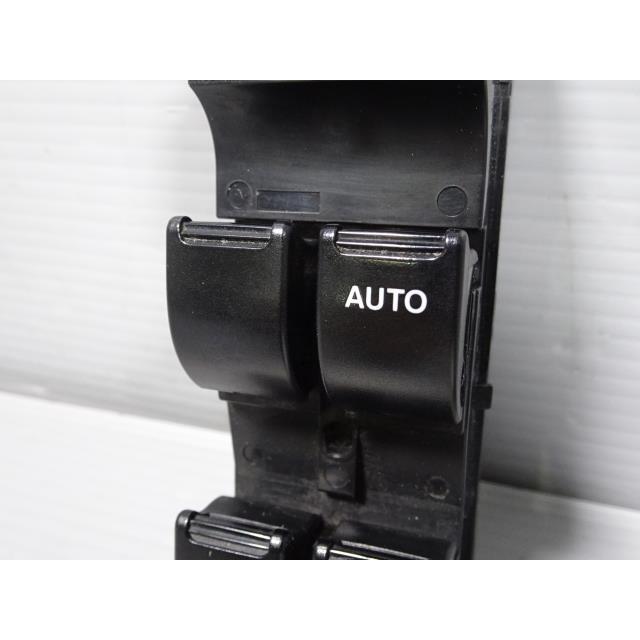 エブリイワゴン エブリィ ABA-DA17W パワーウインドウスイッチ Z7T