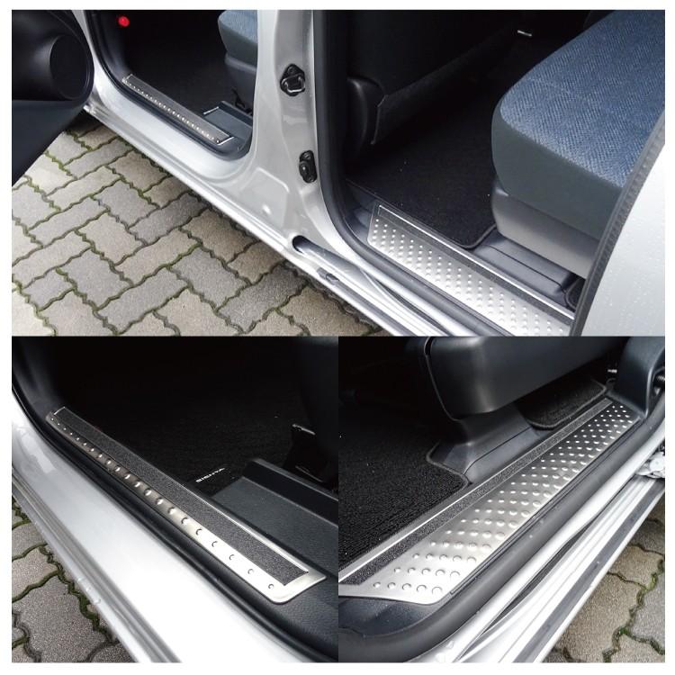 シエンタ170系　ステンレス補強　一点物 新型 シエンタ 170系 ステンレススカッフプレート すべり止め