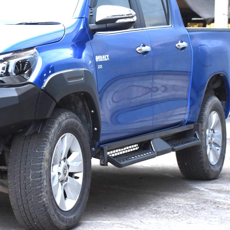 ハイラックス GUN125 サイドステップ レボ ランニングボード サイド