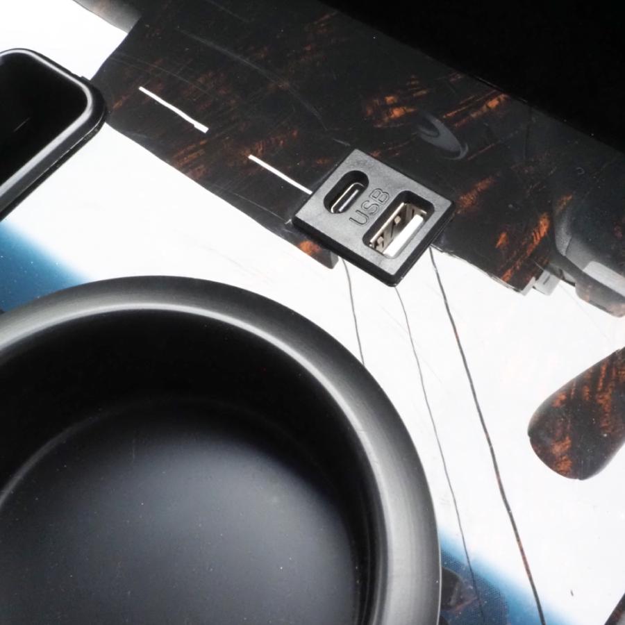 ハイエース 200系 スーパーGL パーツ 1〜8型 センター コンソールボックス アームレスト 充電器搭載 PD USB typeC Cタイプ 収納 肘置き |  | 10