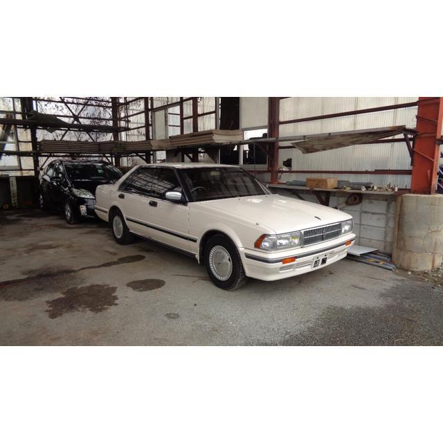 中古車 日産 セドリック 男性に人気