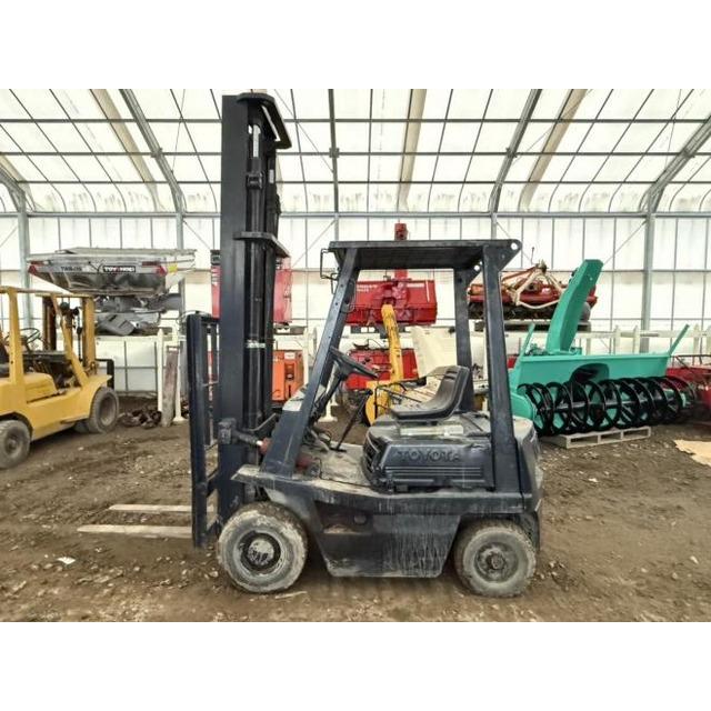 【決まりました】１トンフォークリフト中古　日産自動車製　リフト中古　フォーク中古　重量物積み込み　 日産フォークリフト 200万円以下」の中古車 | 中古車情報・中古車検索