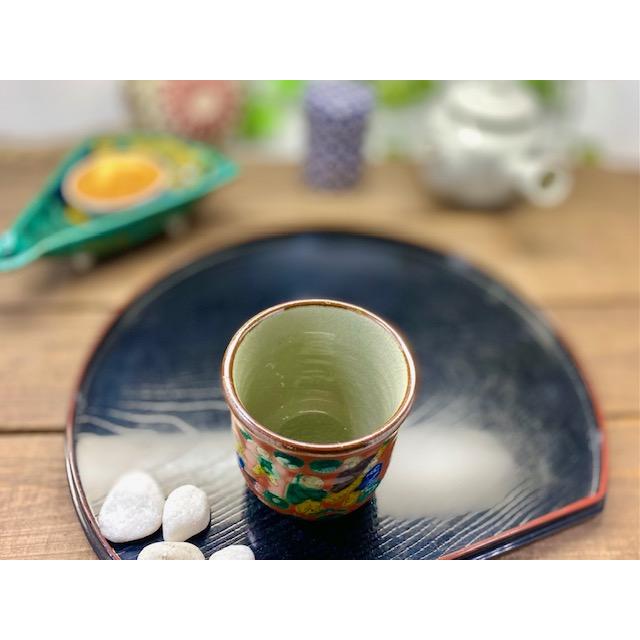 九谷焼 三つ足湯呑 木米写し(Kutani teacup)おしゃれ お湯呑 ゆ