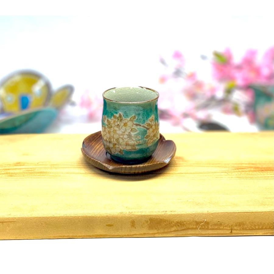 九谷焼 湯呑 大 しだれ桜緑塗り 裏絵(Kutani teacup)おしゃれ 湯飲み 