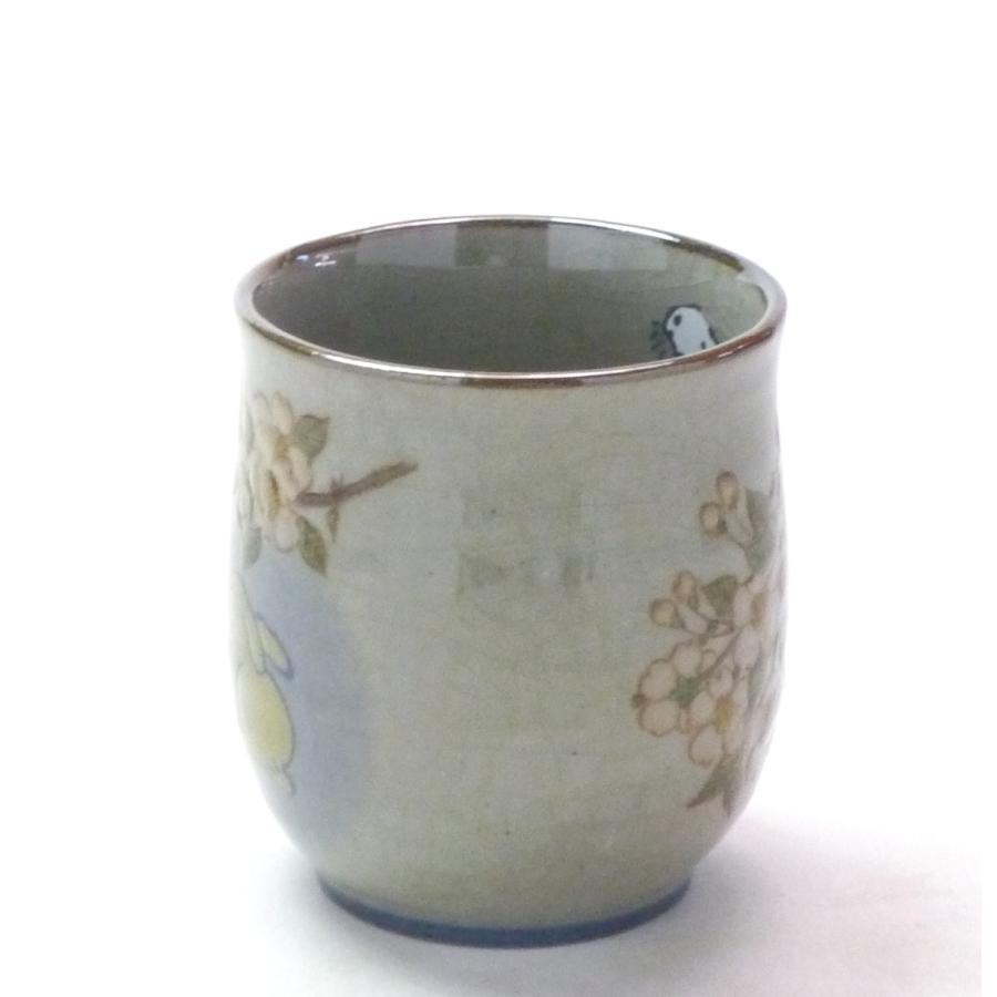 九谷焼 湯呑 小 黄兎しだれ桜 中裏絵（緑）(Kutani teacup)おしゃれ 湯飲み ゆのみ茶碗 桜 ウサギ 女性用 結婚祝い プレゼント｜kutanihyakkaen｜03