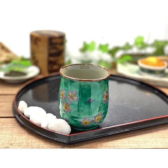 九谷焼 湯呑 大 グリーン地桜 裏絵(Kutani teacup)おしゃれ 九谷焼 湯呑 大 グリーン地桜 裏絵(Kutani teacup)おしゃれ