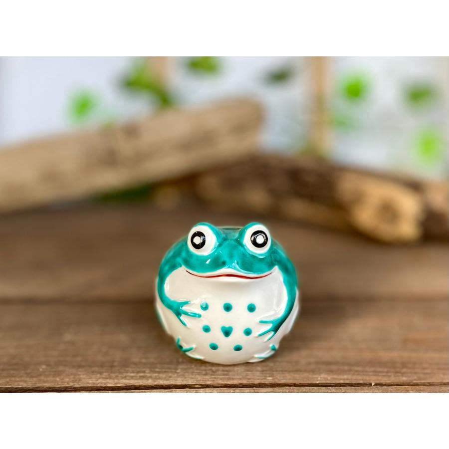 九谷焼 高級 陶磁器 カエル 大 深緑 ドット ハート 裏書 (Kutani Frog