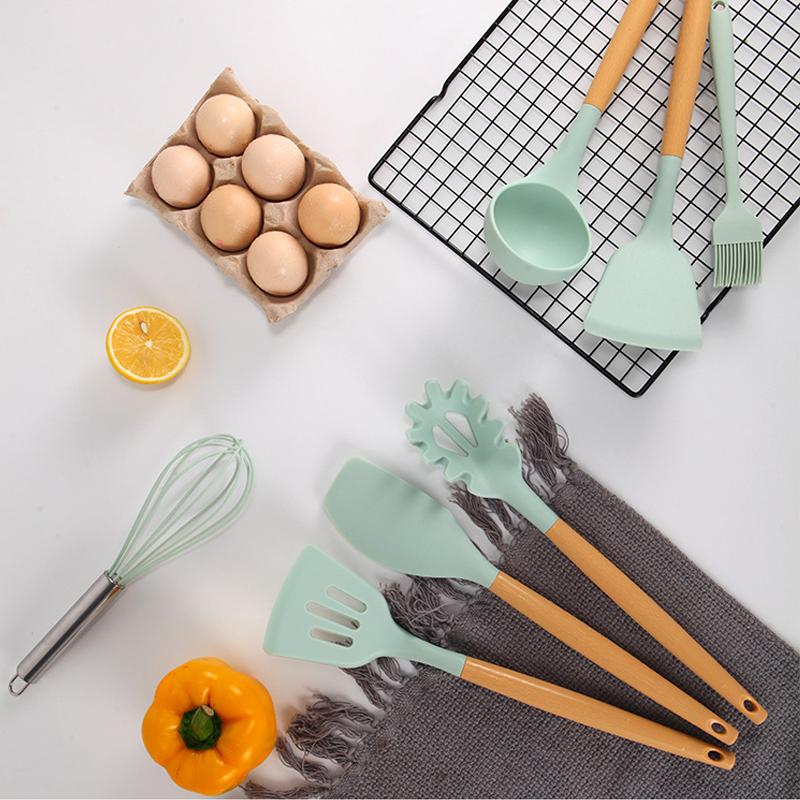 へら シリコン スパチュラ へら 製菓用品 11個セット 製菓道具 キッチンツールセット 調理器具セット シリコン ケーキ クリーム 耐熱ヘラ 収納ボックス付き Jsww Cj12 鯨山 通販 Yahoo ショッピング