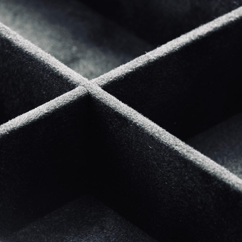 【日本製】コレクションケース ステンレス コレクションボックス 腕時計収納 ジュエリー収納 アクセサリーケース 天板付き ディスプレイ 高級 仕切取外し可能 |  | 03