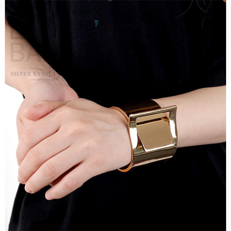 ア*ィ様 ベルト風バングル　エルメ◯ HERMES エルメス バングル ブレスレット エマイユ メタル