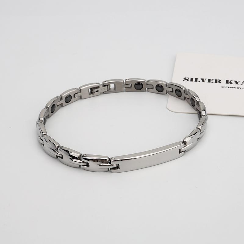 ステンレスsteel磁気ブレスレット‼️ 磁気ブレスレット シルバー チェーンブレスレット シンプル 磁気