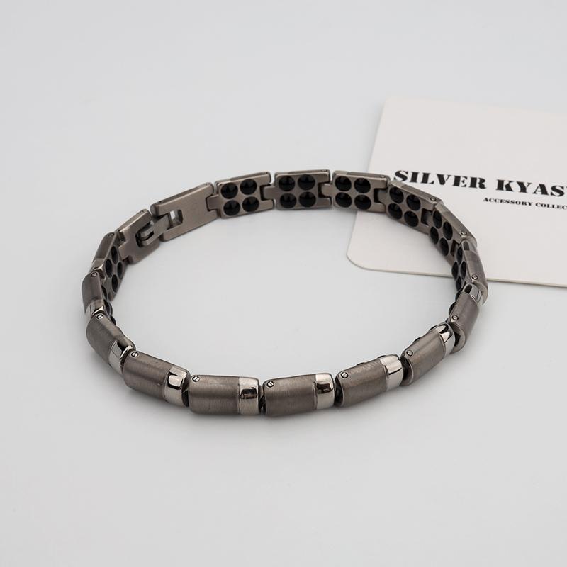＼2個で10％OFF 3個で20％OFFクーポン／純チタン 60粒 ゲルマニウムブレスレット シルバー Titanium チタンブレスレット 軽い スポーツ 磁力 磁性 爆買の画像
