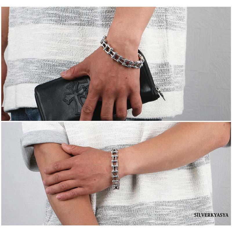 【新品同様 / 希少】 シルバー925 バイクチェーン ブレスレット オートバイ チェーン アクセサリー 重厚 人気 存在感抜群 【NAN7531999928】(26818円)