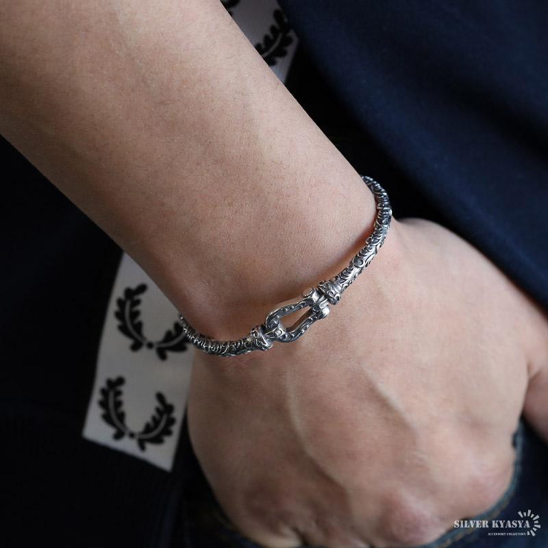 ホースシュー バングル 唐草 馬蹄 腕輪 お洒落 メンズ 細身