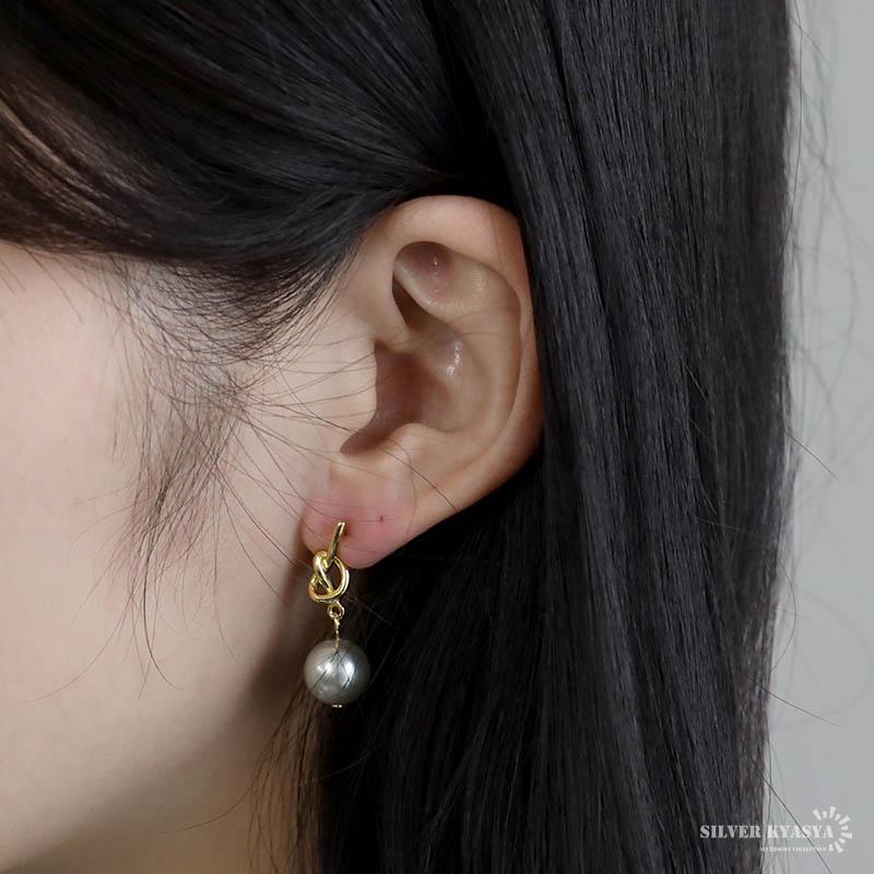 2個で10％OFF 3個で20％OFFクーポン／ノットグレーパールピアス 10mm