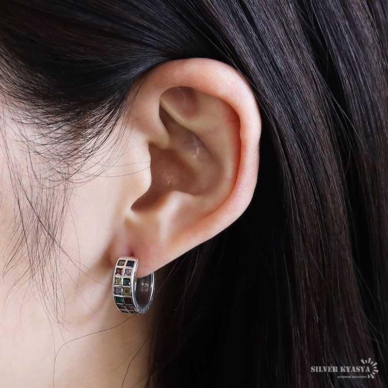 複数買いで最大300円OFFクーポン／シルバー925 フープピアス カラフル 