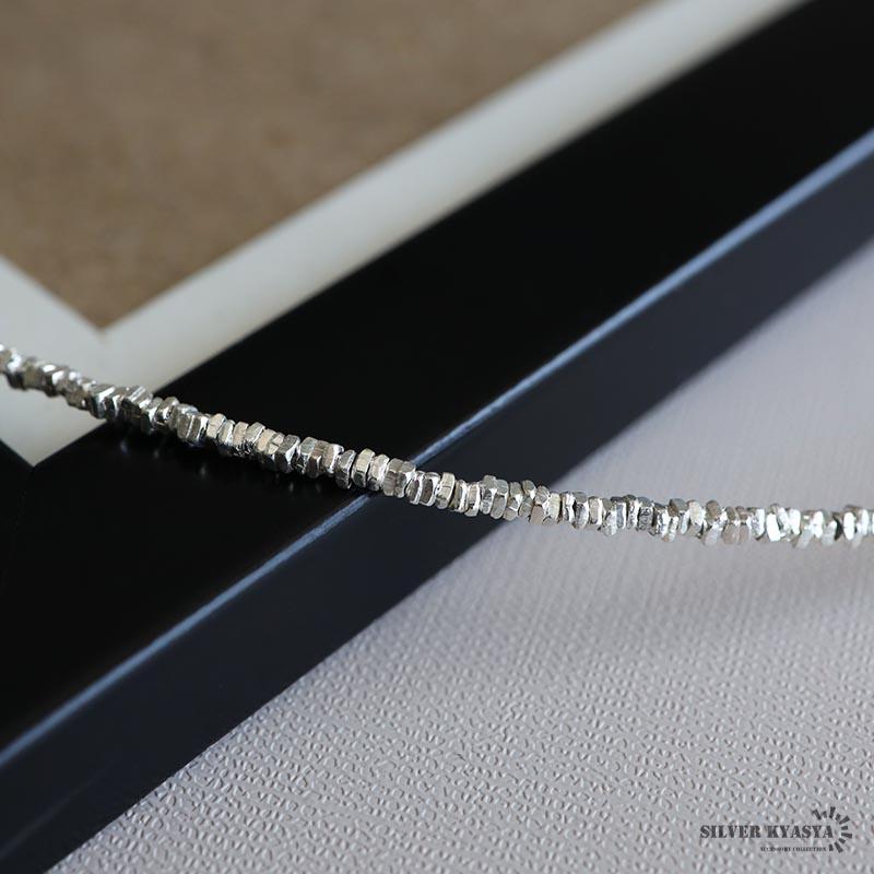 クーポンで10％OFF シルバー925 不揃いビーズネックレス 不揃い