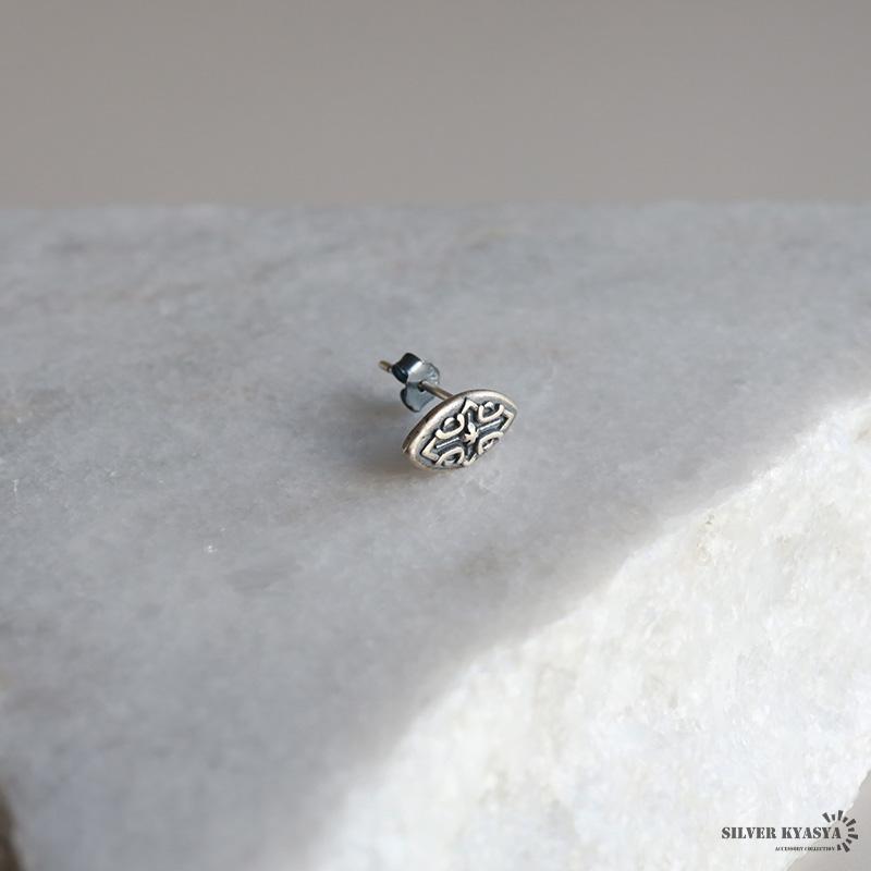 シルバー925 盾 モチーフ ピアス シールドピアス アンティーク シルバー925 盾 モチーフ ピアス シールドピアス アンティーク