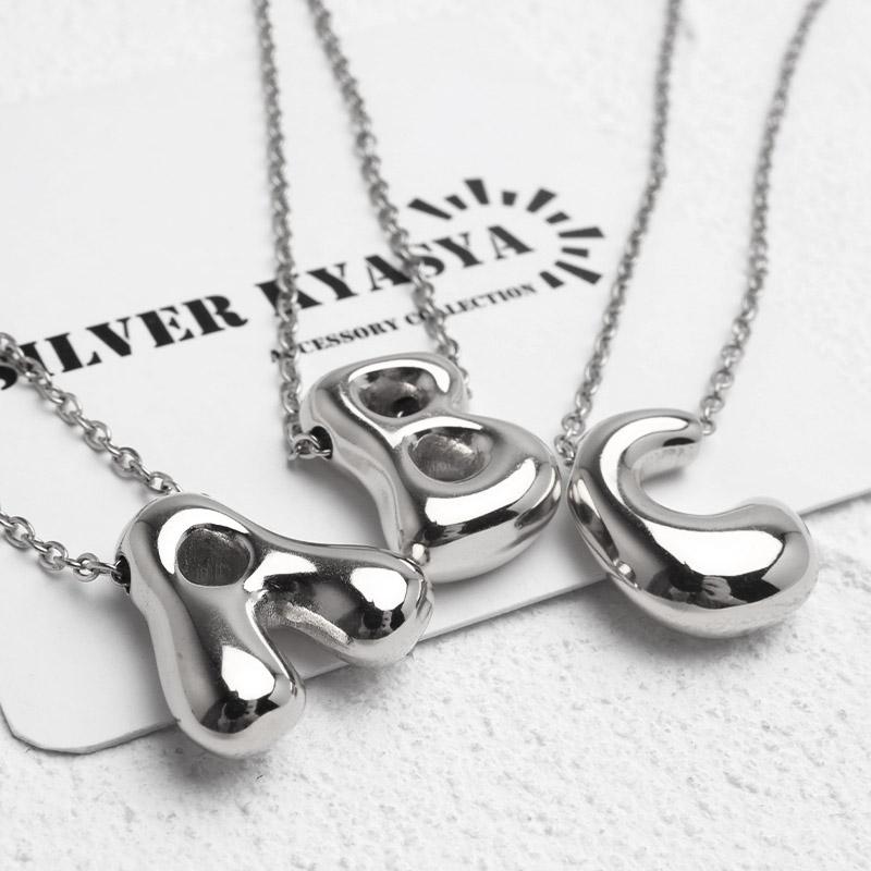 2個で10％OFF 3個で20％OFFクーポン／ステンレス イニシャルネックレス