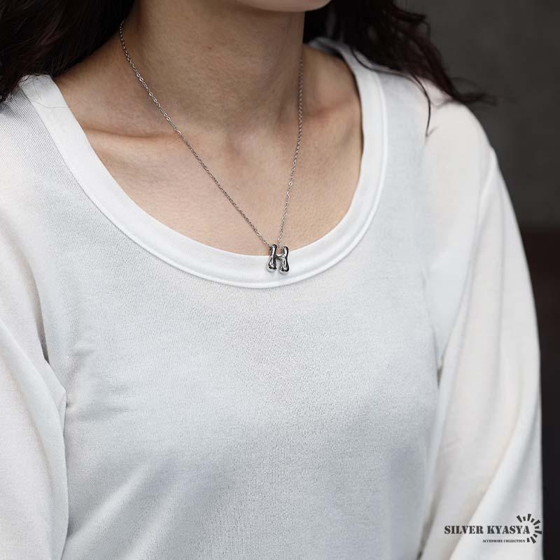 ステンレス イニシャルネックレス ぷっくり アルファベット