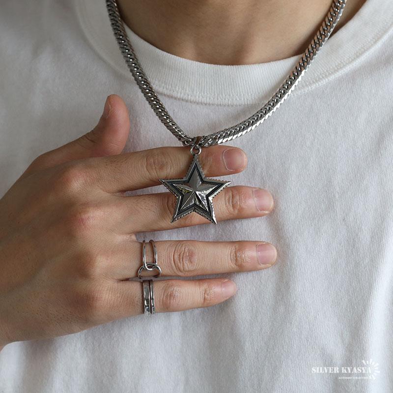 複数買いで最大300円OFFクーポン／ステンレス スターネックレス 星