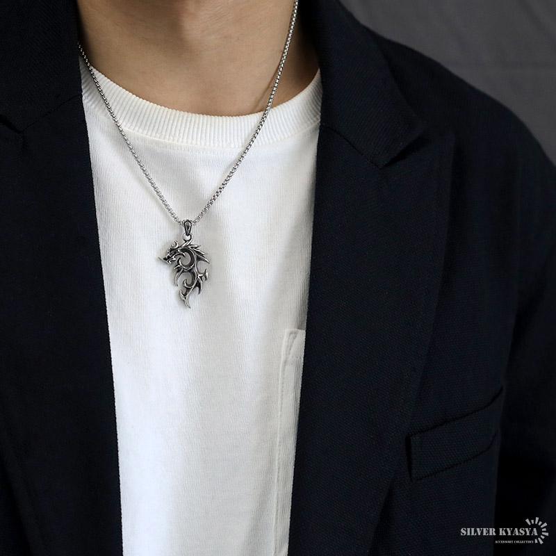 ステンレス ドラゴンネックレス シルバー 龍 ペンダント竜 伝説 ステンレス ドラゴンネックレス シルバー 龍 ペンダント竜 伝説