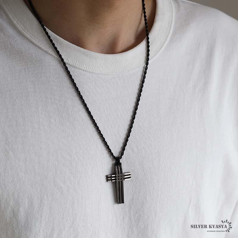 複数買いで最大300円OFFクーポン／ステンレス クロスネックレス