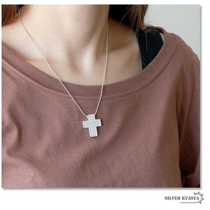 複数買いで最大300円OFFクーポン／シルバー925 ダブルクロスネックレス