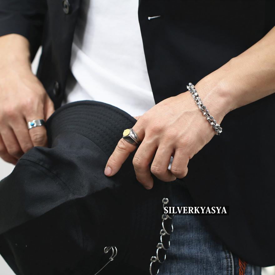 ステンレス素材 燻仕上げ ニコちゃんリング シルバー 色 ステンレス