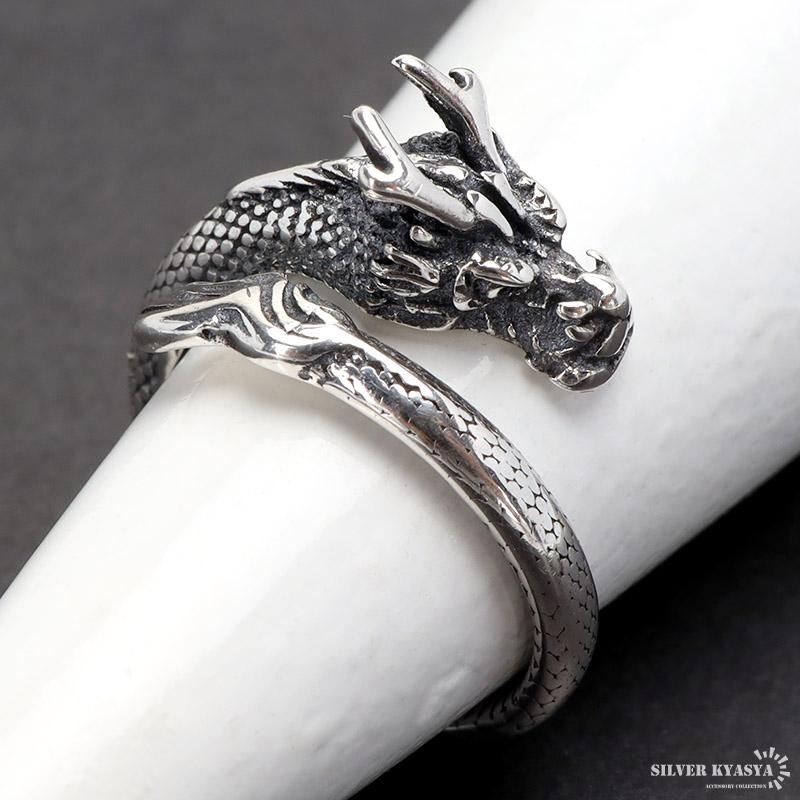 0のつく日リングの日！10％OFFクーポン／シルバー925 ド迫力 ドラゴン
