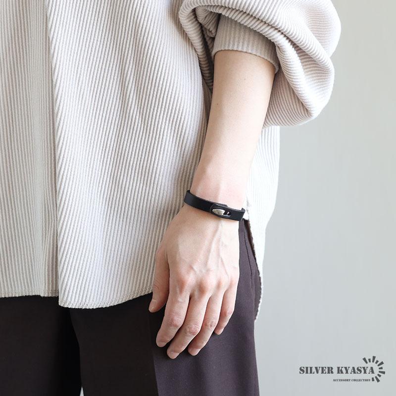ブラック、Mサイズ) シンプルな本革ブレスレット 3色 2サイズ レザー