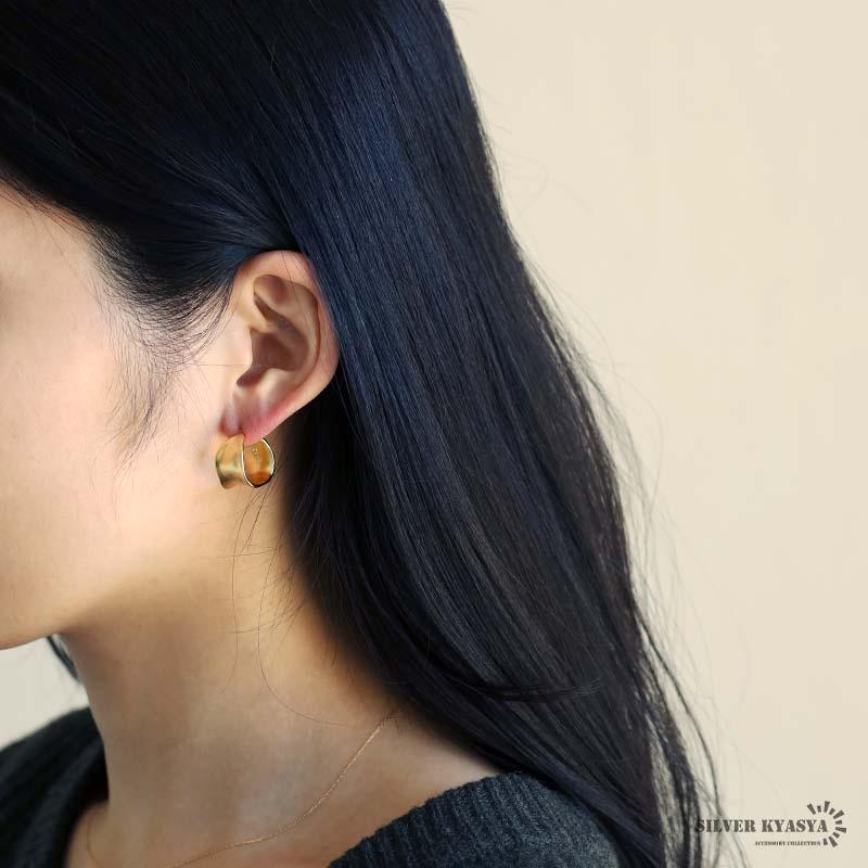 ゴールド) ピアス 大ぶり 大きめ シルバー925 ゴールド シルバー 18k