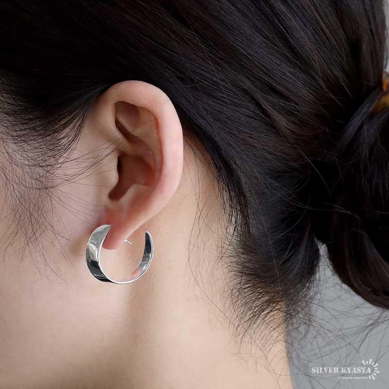 ひねりサークルピアス シルバー925 フープピアス 両耳用 2点セット