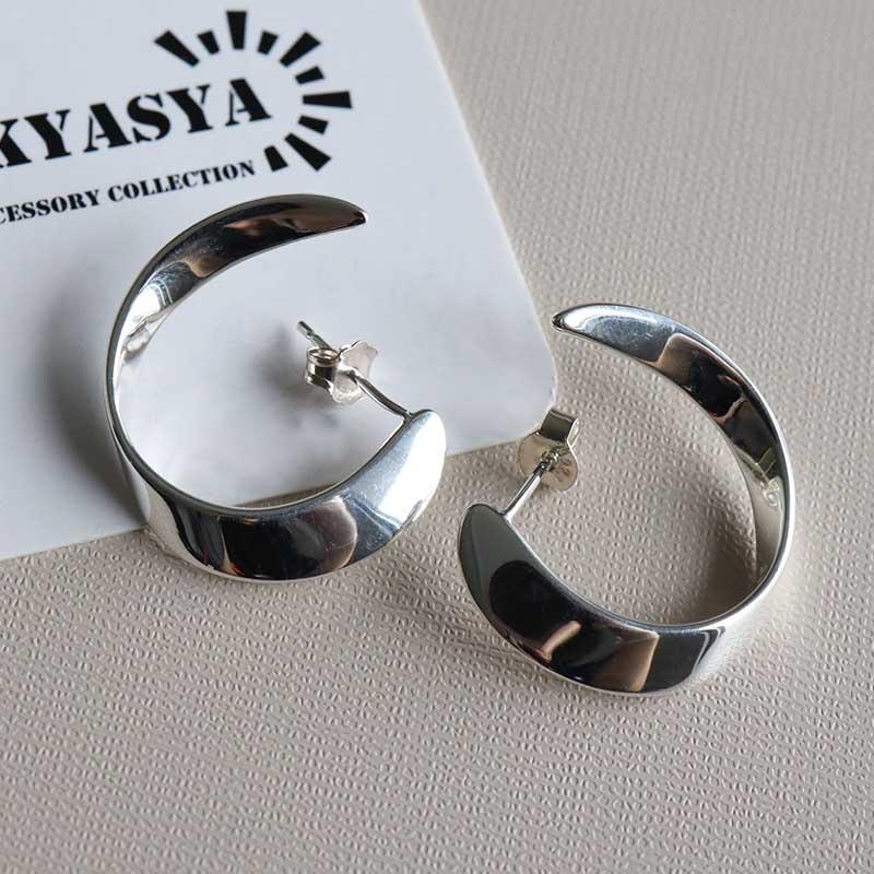 ひねりサークルピアス シルバー925 フープピアス 両耳用 2点セット