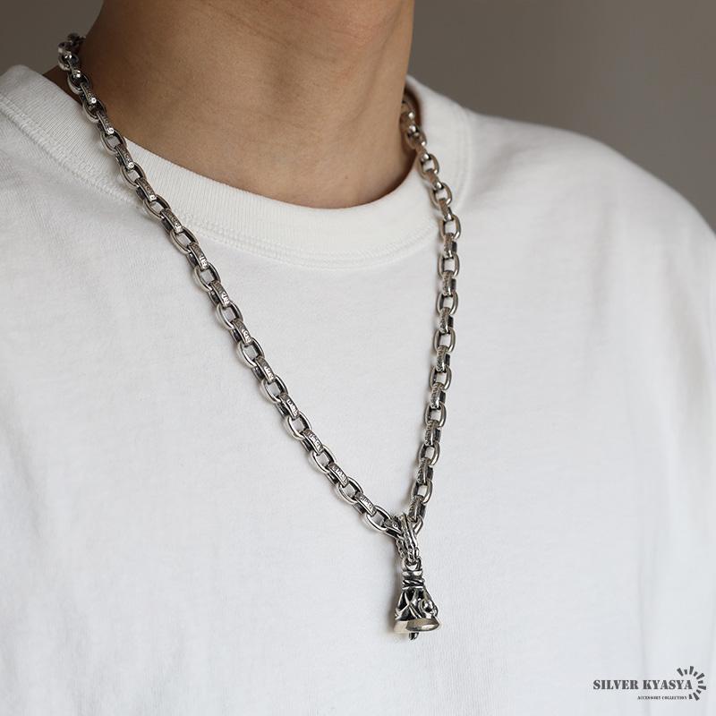 シルバー925 ベルネックレス 唐草 シングルベル シルバー ネックレス あずきチェーン 梵字 真言 燻し加工 金属アレルギー対応の画像