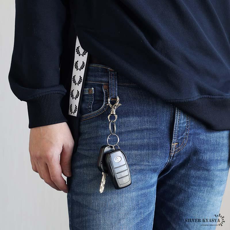 複数買いで最大30％OFFクーポン／唐草キーリング キーホルダー